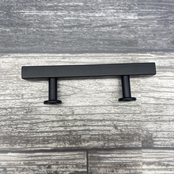 Brainerd 2-1/2” (64mm) Square Bar Pull/matte Black Lot Of 3 {119} - Picture 3 of 9